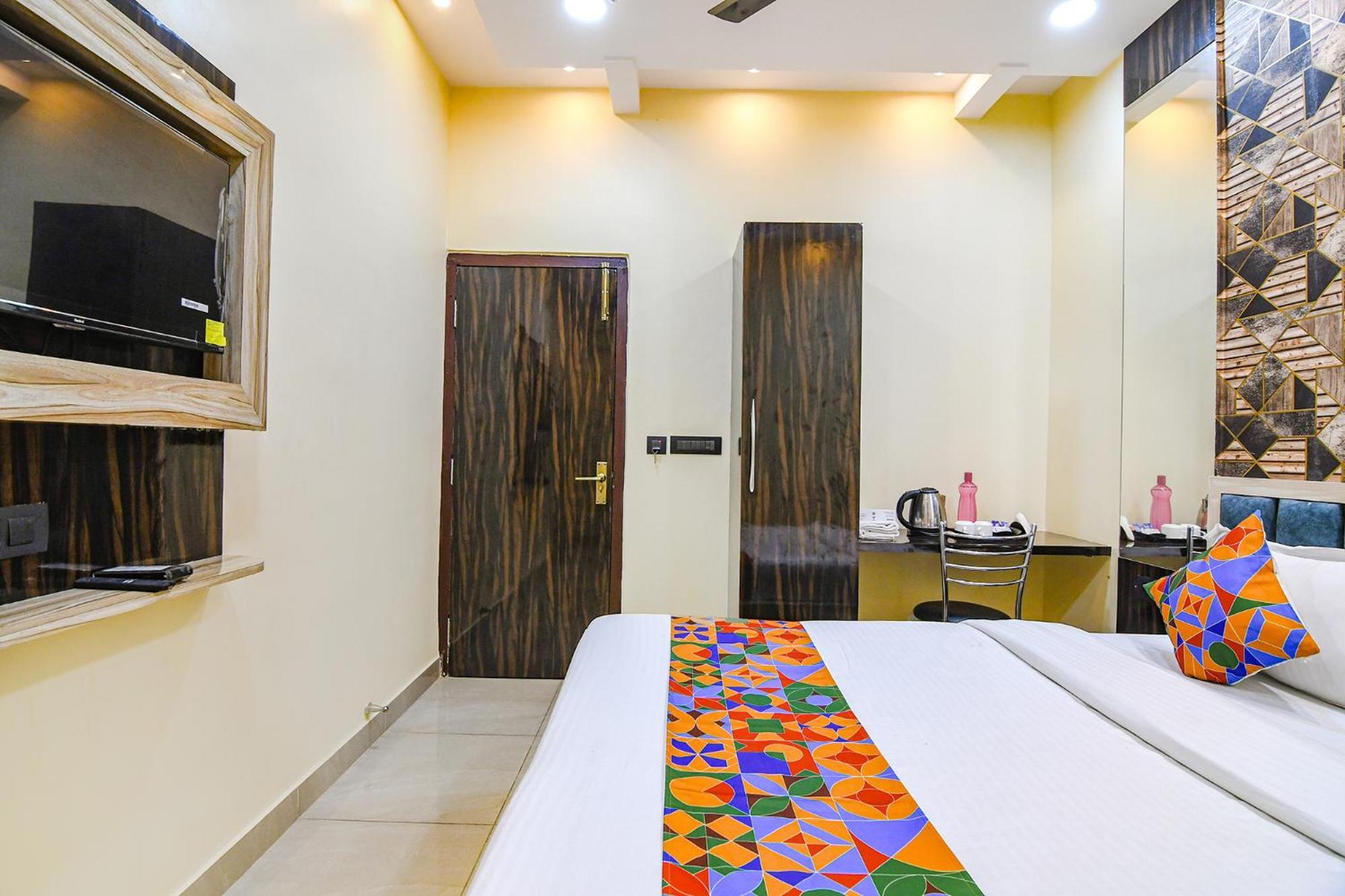 Fabhotel Royal Park Inn - Nr Eden Garden Stadium 加尔各答 外观 照片
