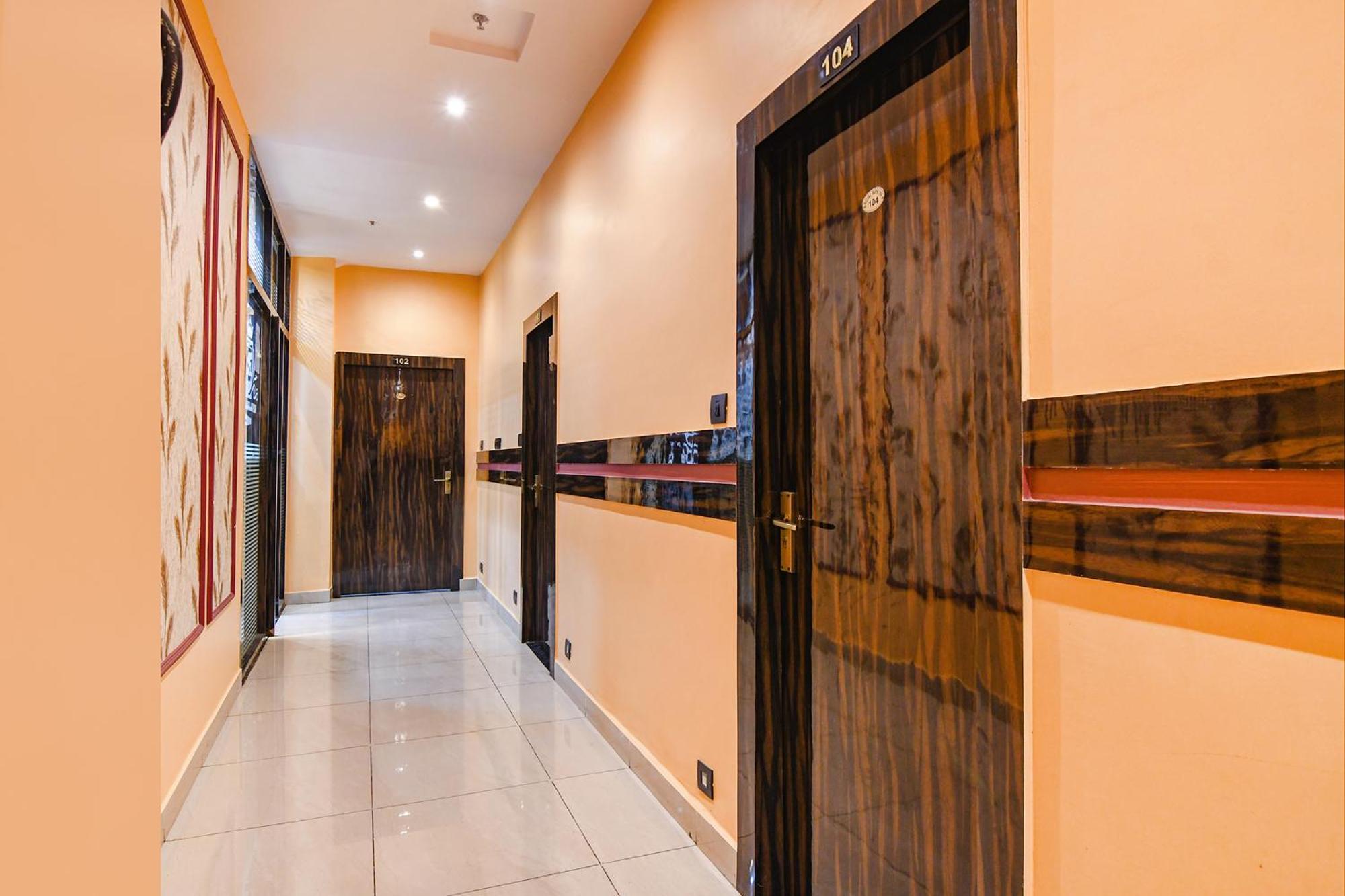 Fabhotel Royal Park Inn - Nr Eden Garden Stadium 加尔各答 外观 照片