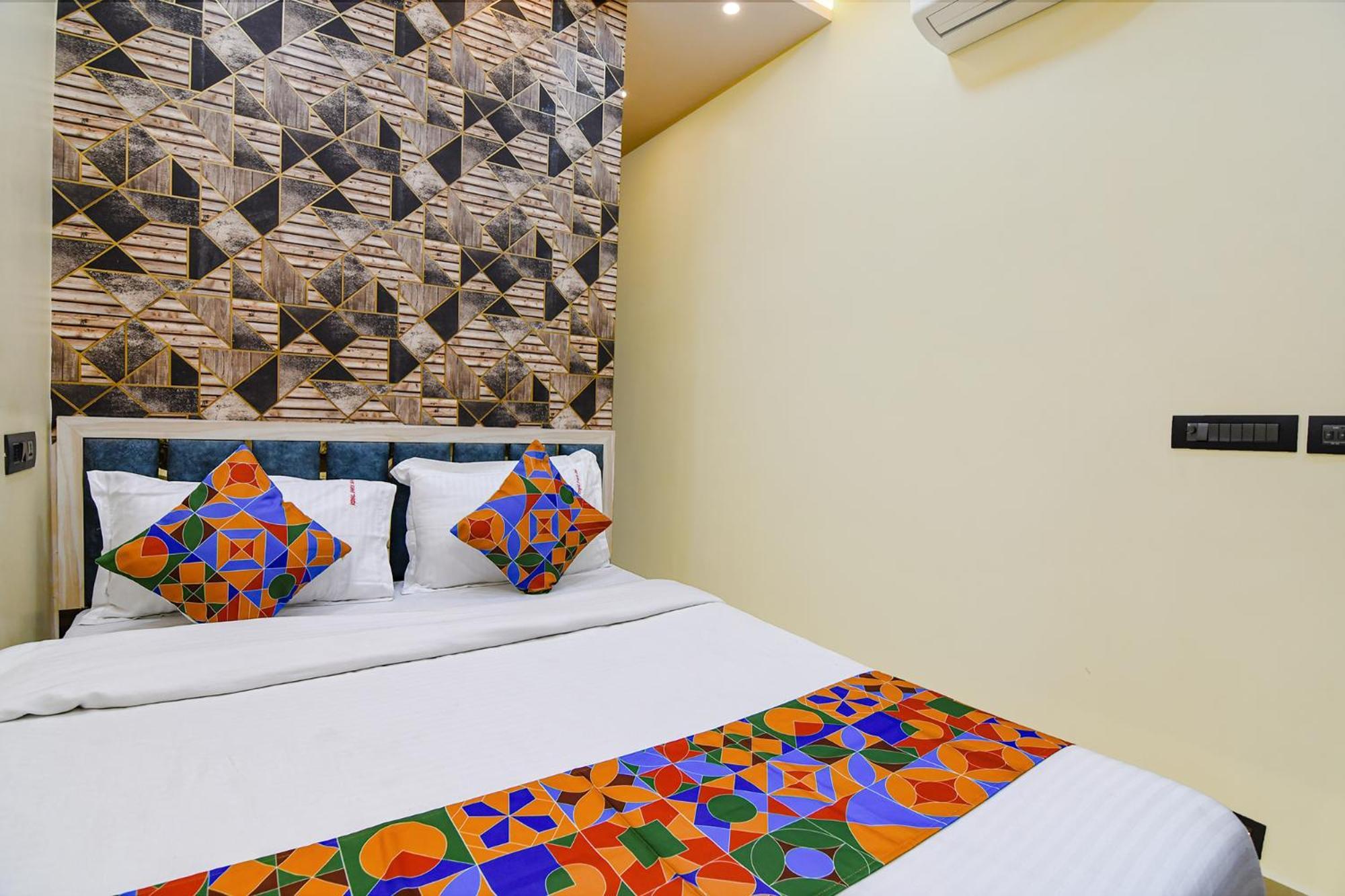 Fabhotel Royal Park Inn - Nr Eden Garden Stadium 加尔各答 外观 照片